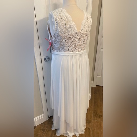 Plus Dress - Picture 7 of 10